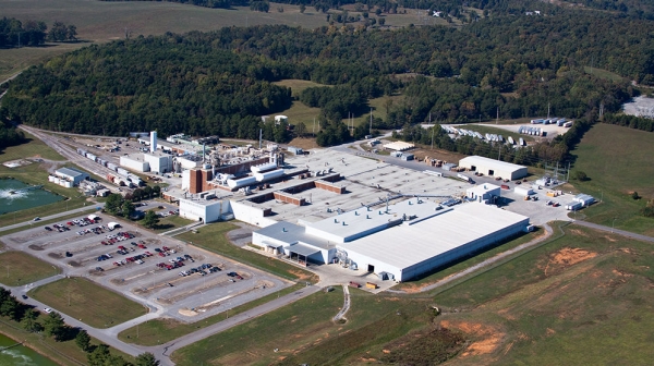 At the plant in Etowah, TN JM manufactures fiberglass mat At the plant in Etowah, TN JM manufactures fiberglass mat