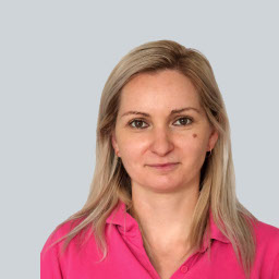 Krajcovicova,-Zuzana_256x256 Krajcovicova,-Zuzana_256x256